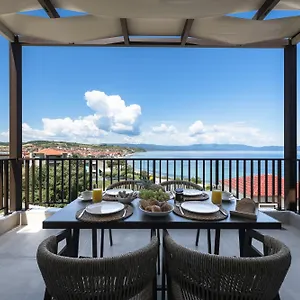 Blue Whisper Luxury Living Nea Roda